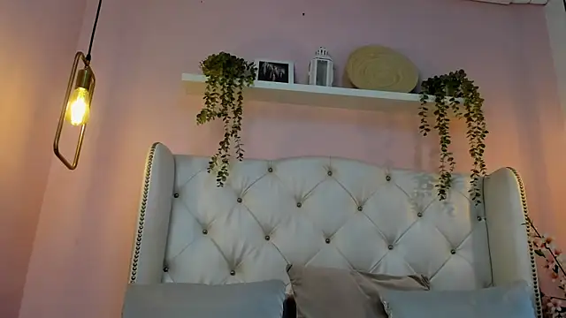 Snapshot of KarinaaCoxx chatting on 05/17/26, 01:07 KarinaaCoxx online show from 05/17/26, 01:07