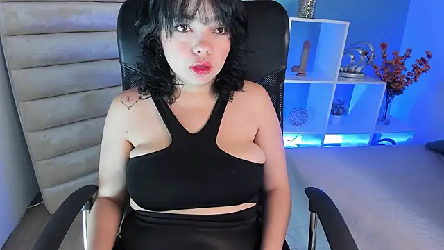 Snapshot of April_Swett chatting on 03/06/26, 12:45 April Swett online show from 03/06/26, 12:45