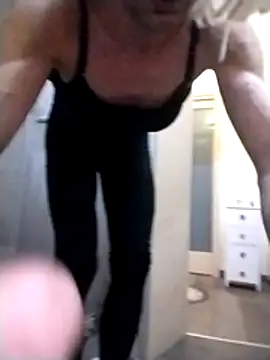 Snapshot of marti_8 chatting on 03/16/26, 09:19 marti 8 online show from 03/16/26, 09:19