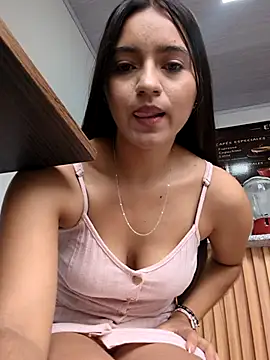 DulceCaroX online show from 06/29/26, 01:44