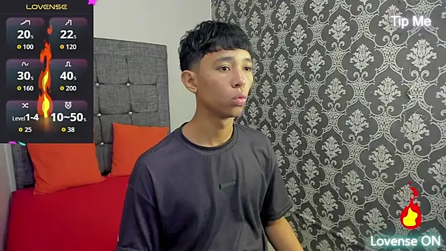 Little Twink19x online show from 06/06/26, 07:40