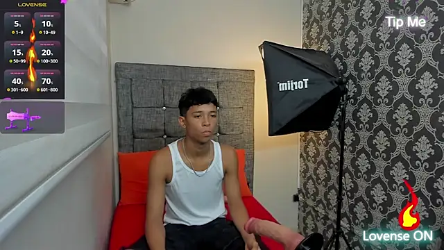Little Twink19x online show from 06/11/26, 07:34