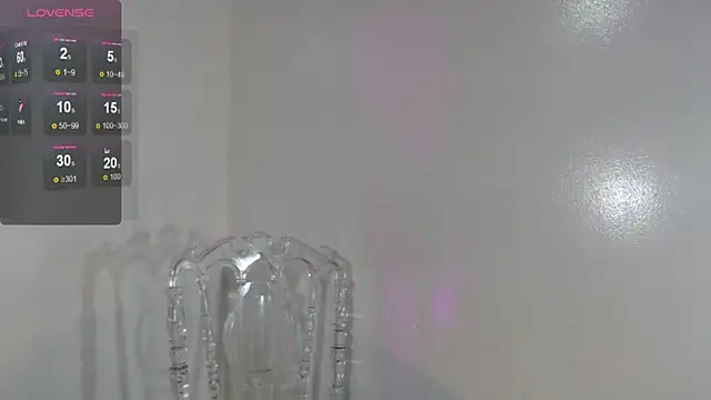 Snapshot of Alondra_Wile chatting on 03/25/26, 07:20 Alondra Wile online show from 03/25/26, 07:20