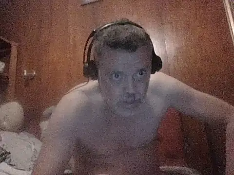 Snapshot of PilotingMuchness chatting on 05/14/26, 12:50 PilotingMuchness online show from 05/14/26, 12:50