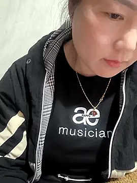 MayEva ly online show from 03/10/26, 01:54