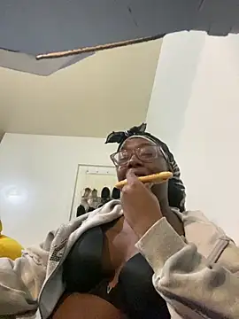 Snapshot of Sinfulwaterfalls chatting on 04/03/26, 12:30 Sinfulwaterfalls online show from 04/03/26, 12:30