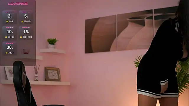 Snapshot of Playful_Issa chatting on 03/31/26, 04:57 Playful Issa online show from 03/31/26, 04:57