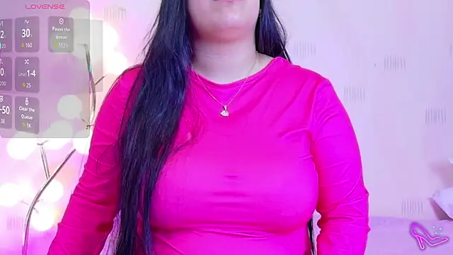 curvybuffgirllll online show from 05/12/26, 07:33