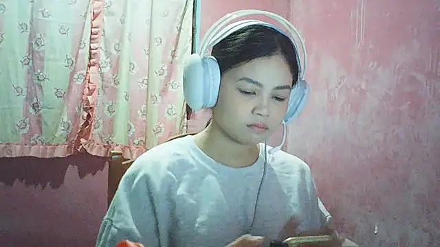 DessertFlower online show from 05/01/26, 02:16