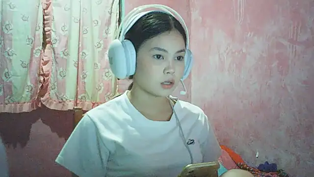 DessertFlower online show from 05/05/26, 04:09