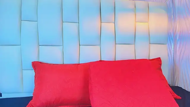 Lana Sliim online show from 04/24/26, 12:07
