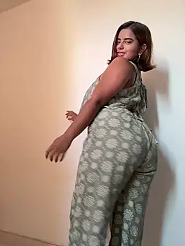 Snapshot of Lilithgomez_ chatting on 03/14/26, 05:51 Lilithgomez online show from 03/14/26, 05:51