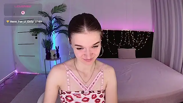 Ann Wood online show from 05/07/26, 02:44