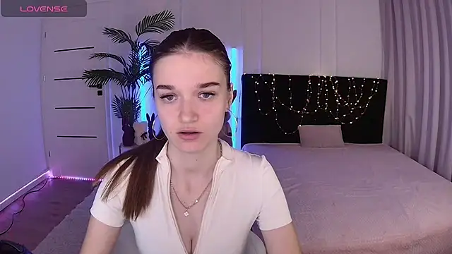 Ann Wood online show from 05/08/26, 02:55