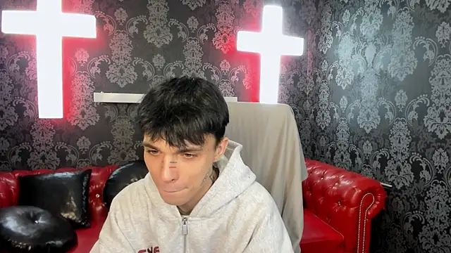 Snapshot of ClarkBev chatting on 03/01/26, 07:54 ClarkBev online show from 03/01/26, 07:54