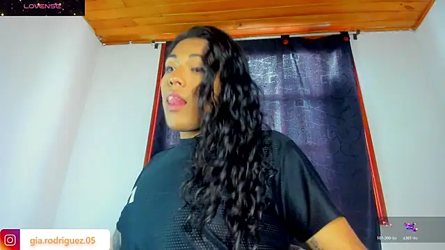 Snapshot of Jess_Hoffman chatting on 03/06/26, 02:35 Jess Hoffman online show from 03/06/26, 02:35