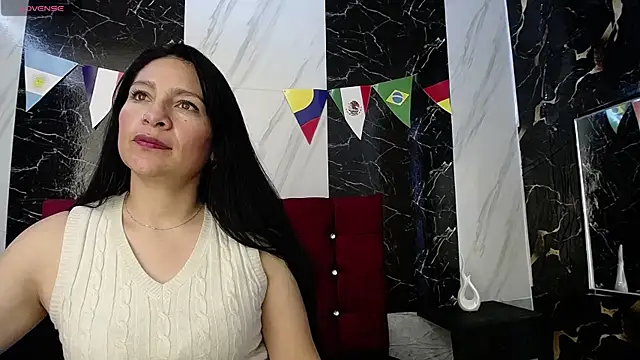 SofiaMoreno  online show from 06/17/26, 05:03