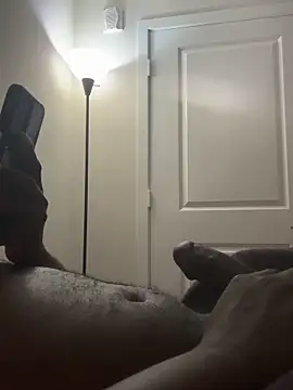 Snapshot of makeherfeelg chatting on 02/21/26, 03:07 makeherfeelg online show from 02/21/26, 03:07