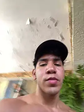 Snapshot of Alejandrososas chatting on 06/23/26, 04:05 Alejandrososas online show from 06/23/26, 04:05