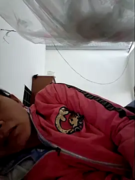 Snapshot of kieuqueen92 chatting on 03/14/26, 12:21 kieuqueen92 online show from 03/14/26, 12:21