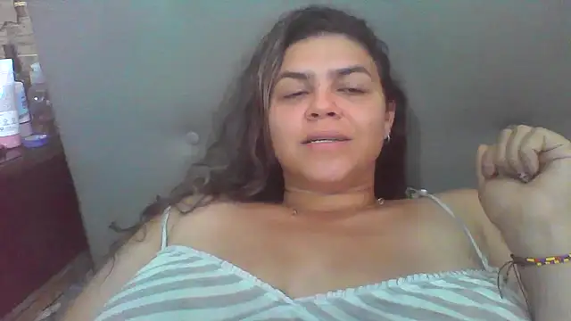 Snapshot of mar_coral2 chatting on 05/18/26, 04:02 mar coral2 online show from 05/18/26, 04:02