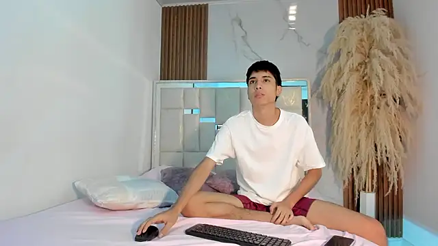 Katty Tokio online show from 03/16/26, 09:08