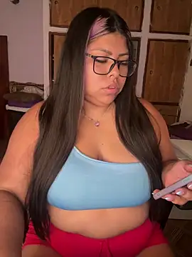 Snapshot of perritarebeldee chatting on 03/07/26, 05:21 perritarebeldee online show from 03/07/26, 05:21