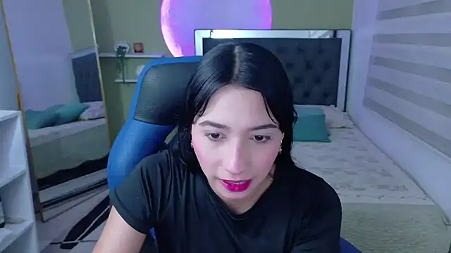 Snapshot of ivvoncute chatting on 06/23/26, 12:52 ivvoncute online show from 06/23/26, 12:52