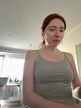 Snapshot of HoneyBunny18 chatting on 02/26/26, 01:21 HoneyBunny18 online show from 02/26/26, 01:21