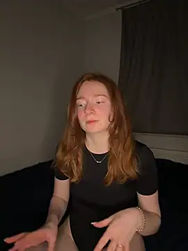 Snapshot of HoneyBunny18 chatting on 03/09/26, 06:23 HoneyBunny18 online show from 03/09/26, 06:23