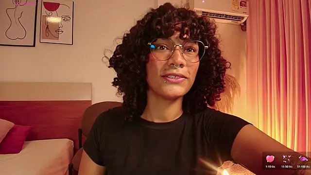 Meganlux1 online show from 06/13/26, 07:45
