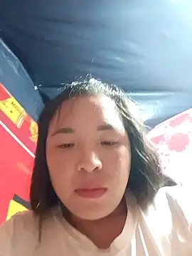 Snapshot of Lucky_girl_4 chatting on 03/17/26, 03:04 Lucky girl 4 online show from 03/17/26, 03:04