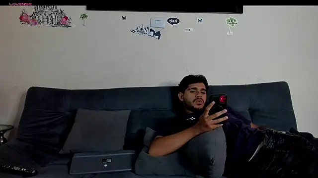 heteros hot  online show from 04/30/26, 08:48