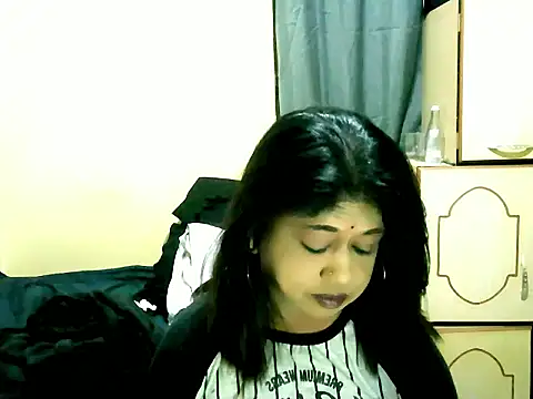 IndianPleasures21 online show from 05/14/26, 02:18