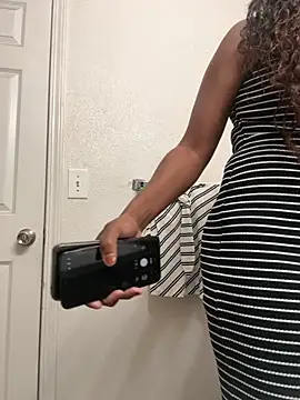 Snapshot of krissycream7 chatting on 03/17/26, 12:30 krissycream7 online show from 03/17/26, 12:30