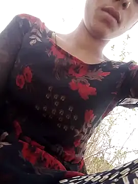 wifedesi7050 online show from 06/11/26, 03:04