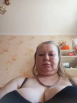 KiraStanton online show from 06/19/26, 11:25