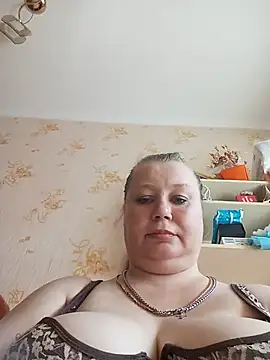 KiraStanton online show from 06/25/26, 12:31