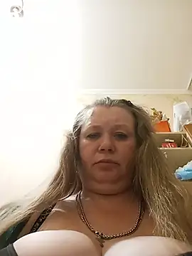 KiraStanton online show from 06/26/26, 01:21