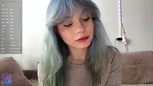 Emmibrilson online show from 05/03/26, 10:21