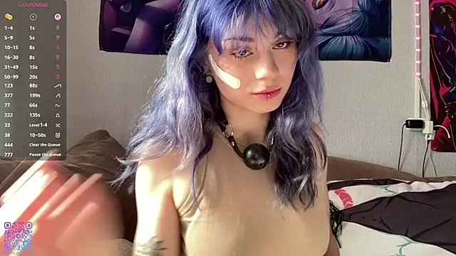 Emmibrilson online show from 06/18/26, 12:42