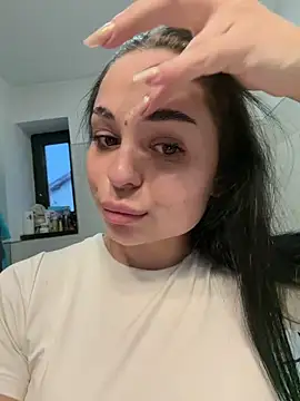 Olivia Noor online show from 04/28/26, 05:18