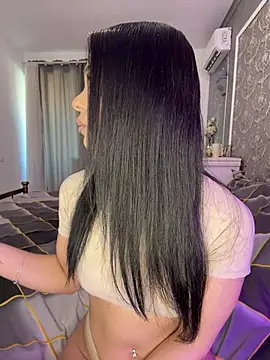 Olivia Noor online show from 05/03/26, 03:40