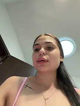 Olivia Noor online show from 06/19/26, 07:17