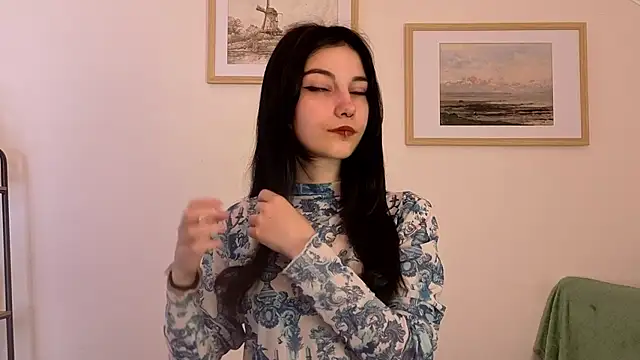 Lilian Merf online show from 05/14/26, 07:04