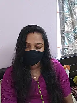 Shaliniqueen online show from 06/11/26, 06:33