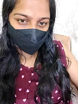 Shaliniqueen online show from 06/18/26, 12:42