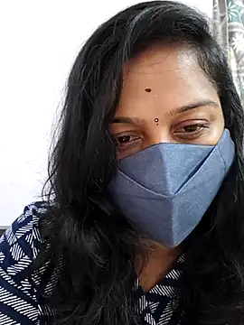 Shaliniqueen online show from 07/07/26, 05:10