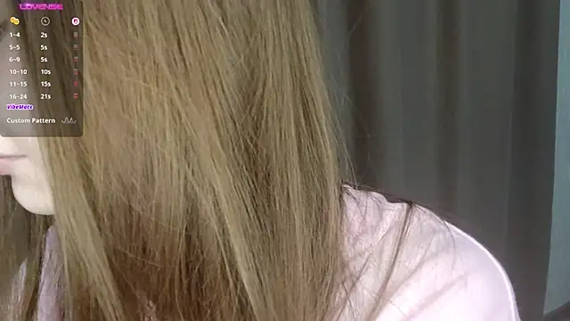 Snapshot of LeslieShay chatting on 03/27/26, 04:51 LeslieShay online show from 03/27/26, 04:51
