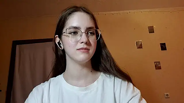 Katelemon online show from 05/04/26, 02:24